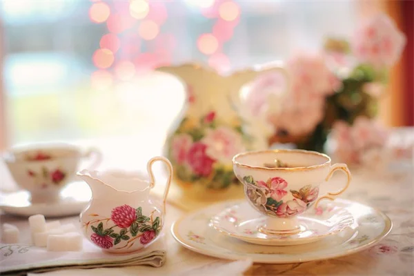 ラベンダーの七月管理、たった1時間で開花期間が劇的に変わる5つのタスク