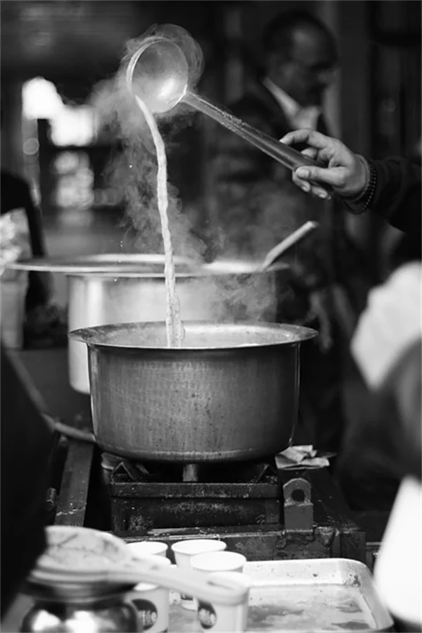 リース・ウィザースプーン風DIYリースを庭の材料で簡単に作る方法
